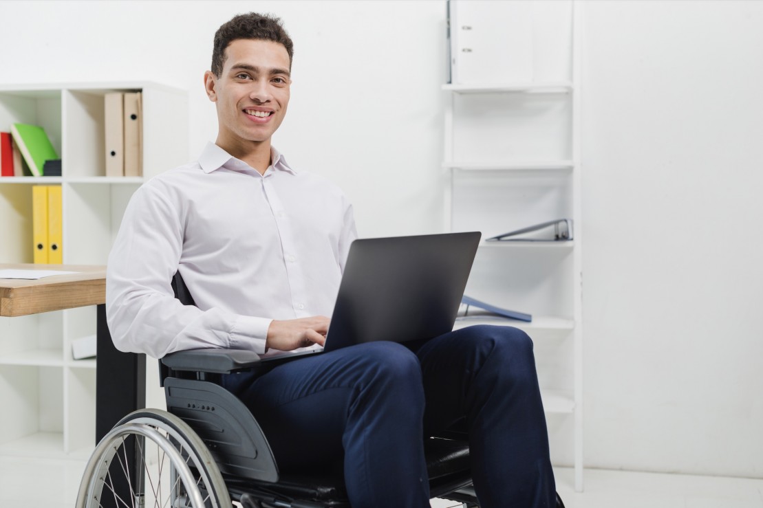 SE FAZES PARTE DE UMA ORGANIZAÇÃO SEM FINS LUCRATIVOS
 E queres aprender a estar no mundo digital para captar mais apoios ou ajudar os teus utentes a promover a autonomia pela inclusão digital.